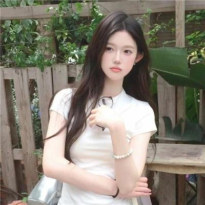 我们在黑夜中相拥